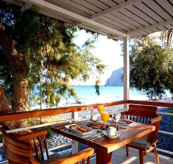 Alesahne Beach Hotel